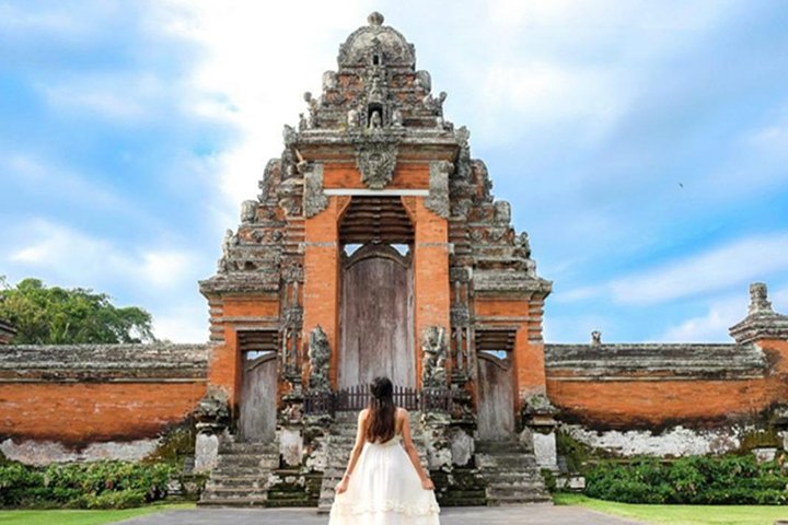 Bali 5 Days 4 nights Honeymoon Tour Package with Sunest Dinner Cruise - Image 1