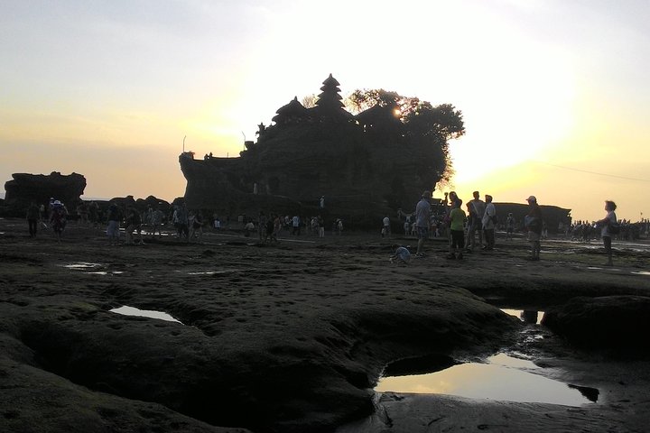 Bali Fullday Rice terrace, Volcano, Tanah lot Sunset - Image 1