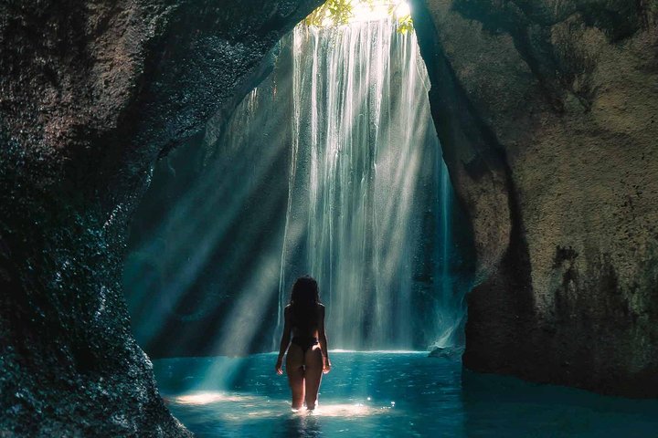Bali Instagram Tour : Heaven Gate Tour - Tirta Gangga - Tukad Cepung Waterfalls  - Image 4