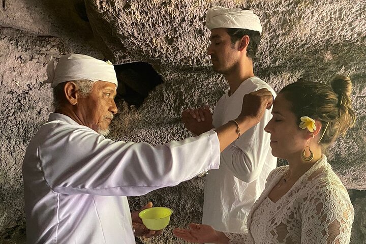 bali sacred natural healing with Priest. - Image 5