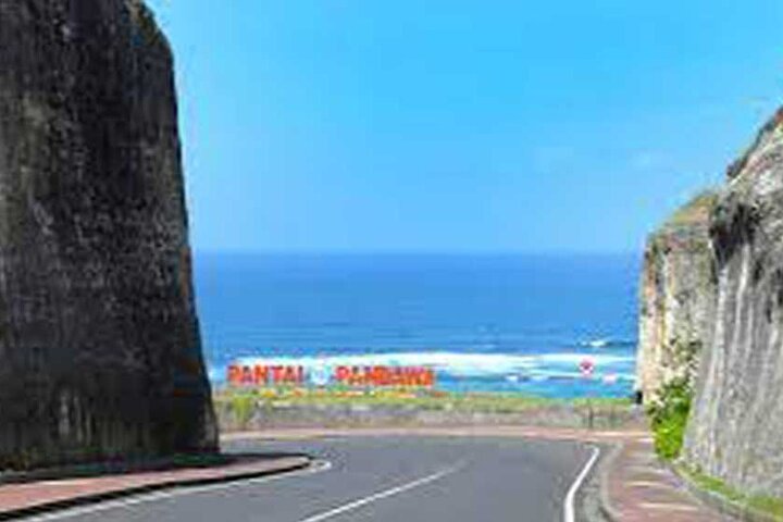 Bali Tanjung Benoa Sea walker & South Bali Tour - Image 5