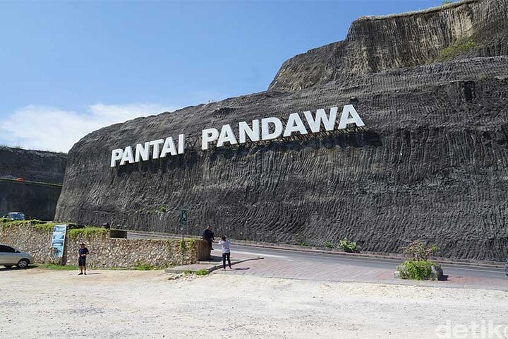 Bali Tanjung Benoa Sea walker & South Bali Tour - Image 2
