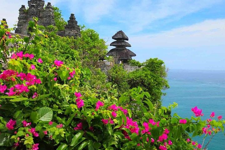 Bali Tour Uluwatu Temple, Sunset and Seafood Dinner - Image 2