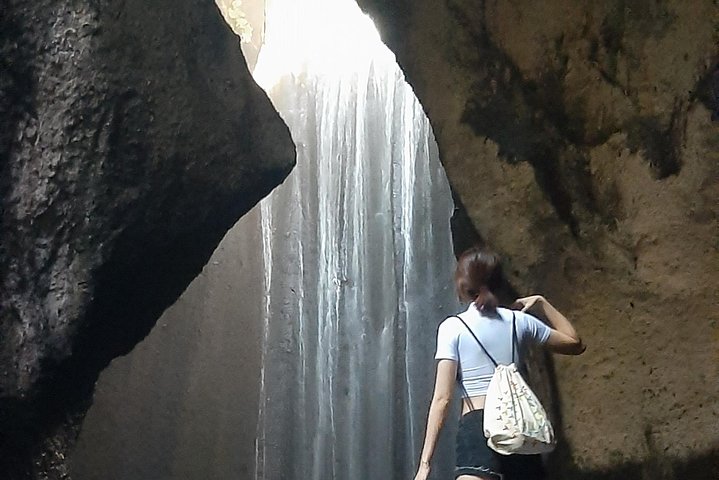 Bali Waterfall in One Day Tours, tukad cepung, kanto lampo - Image 5