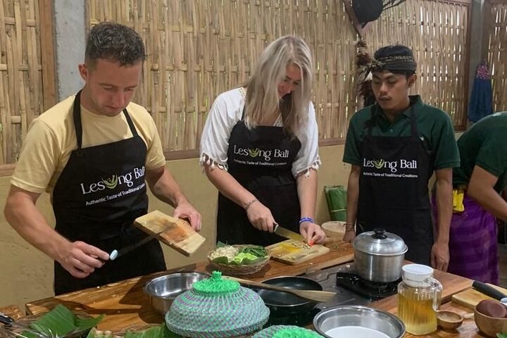 Balinase Cooking Class and Private Ubud Day Tour - Image 2