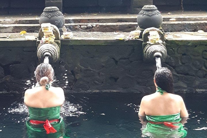 Balinese Healing, Purifying Bath and Waterfall - Image 1