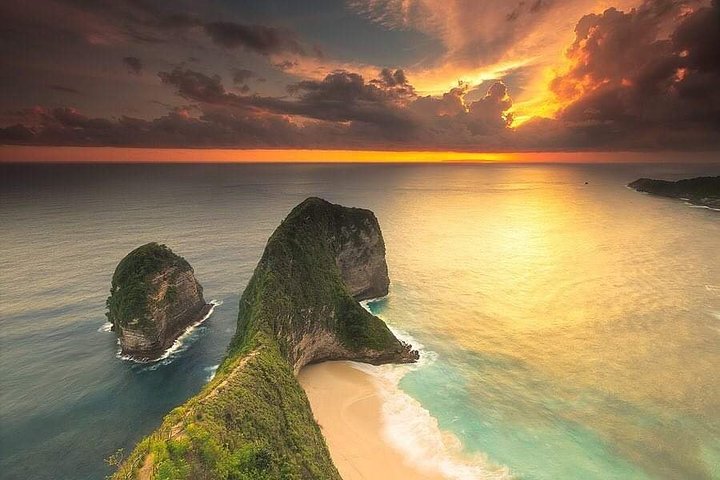 Bali,Nusa Penida, West Trip: The Most Beautiful Beach spot photo - Image 1