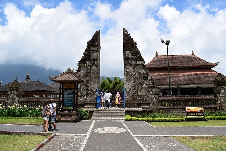Banyumala Waterfall Tour: Discover Bedugul Temple & Twin Lakes  - Image 3
