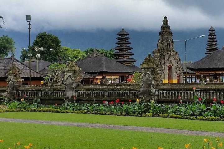 Beratan Lake Temple Bali Tour - Image 4