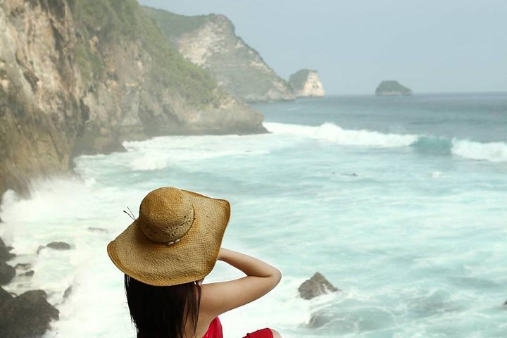 Best Bali Beaches - Uluwatu Temple - FREE Wi-Fi  - Image 4