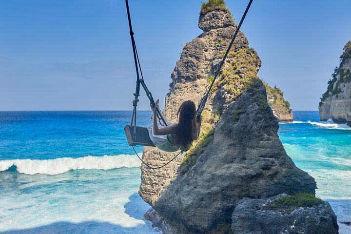 Best of Nusa Penida Tour with Swing at Diamond Beach - Image 1