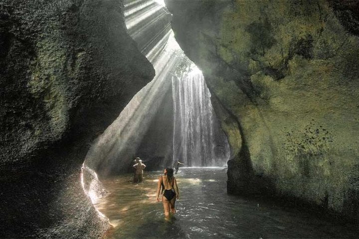 Best Tour:Bali Penglipuran Traditional Village,Tukad Cepung&Tibumana Waterfall - Image 3