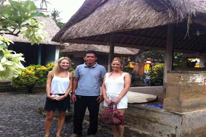 DayTour:Traditional House-Batuan-Tirta Empul- Ubud Rice field-Kintamani Volcano  - Image 1