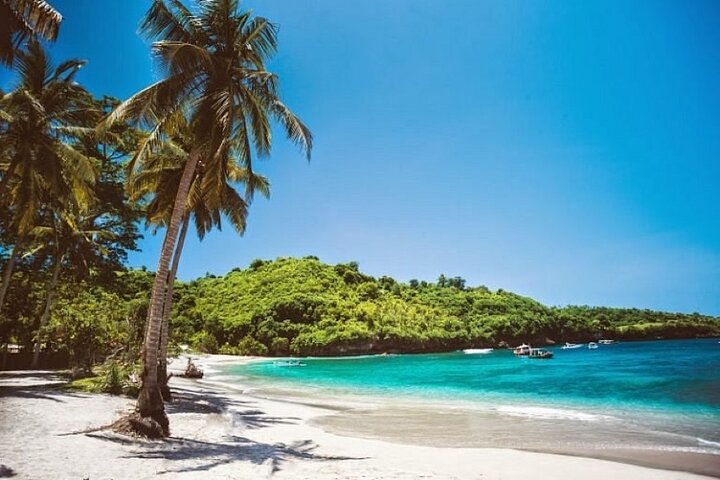 Discover the Enchanting Beauty of West Nusa Penida Private Tour - Image 4