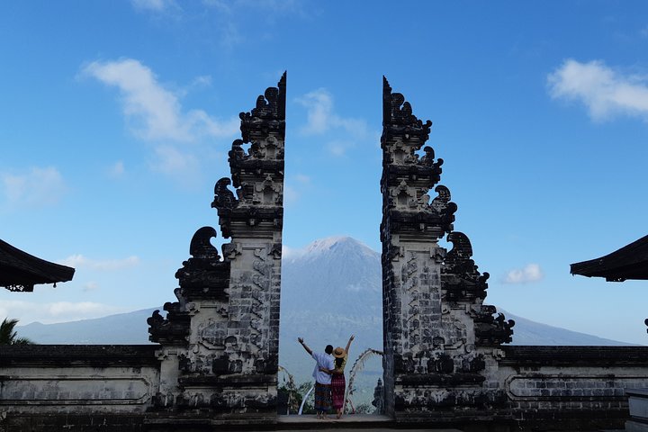 Gate Of Heaven, Water Palace and Waterfall Instagram Tour - Image 1