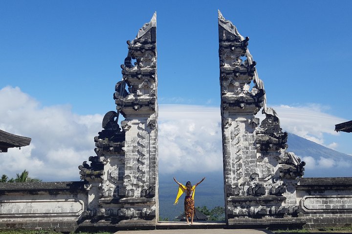 Gate Of Heaven, Water Palace and Waterfall Instagram Tour - Image 2