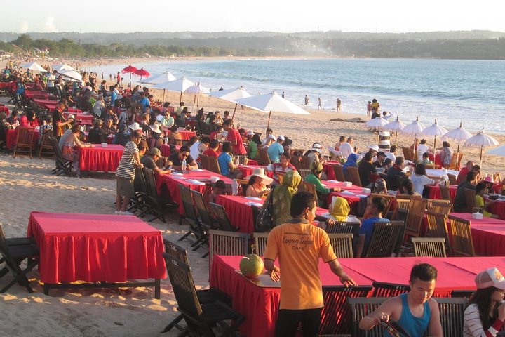 Half Day Private Tour GWK, Uluwatu Temple, Kecak Dance & Dinner - Image 3