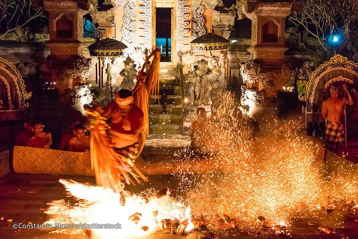 Half Day Private Tour GWK, Uluwatu Temple, Kecak Dance & Dinner - Image 4