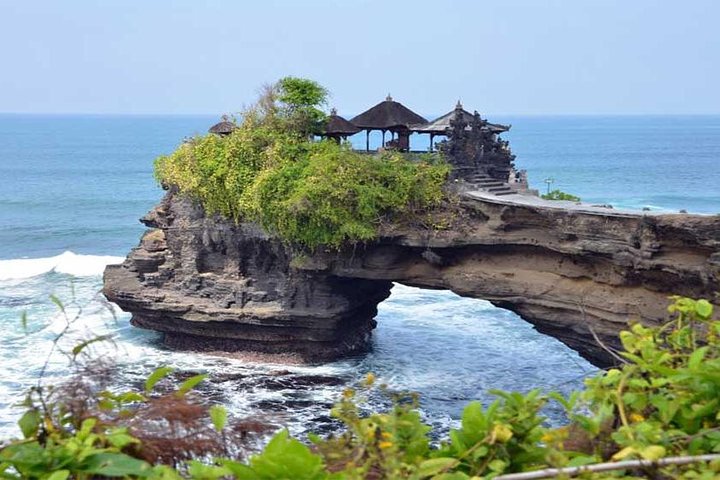 Half Day Tour: Tanah Lot Sunset & Taman Ayun Temple Included Entrance Ticket  - Image 4