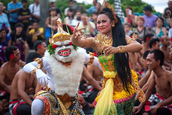 Half-Day Tour: Uluwatu Temple and Kecak Fire Dance Show - Image 4