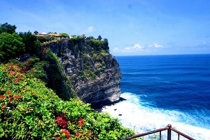 Halfday Private Tour Uluwatu Kecak Dance, Jimbaran Season Dinner - Image 1