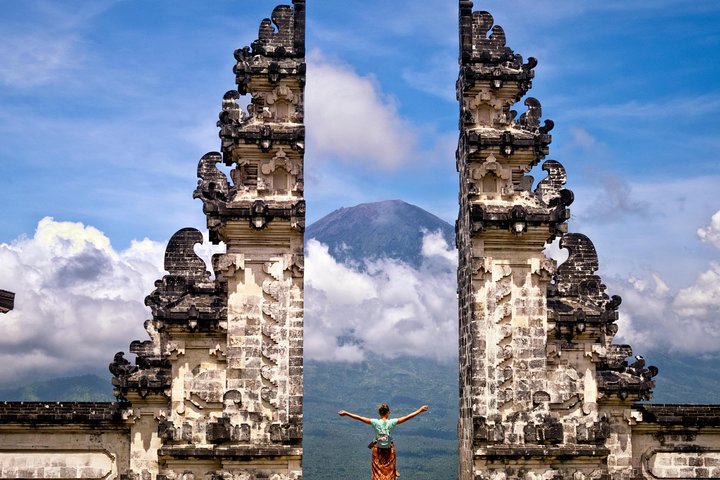 Lempuyang Temple Tour - Image 1