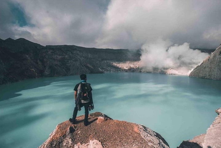 Mount Ijen from Bali 2D1N with homestay and Transport - Image 1