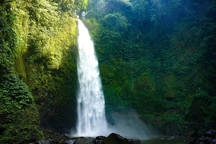 One day Tour Nungnung Waterfall - Image 1