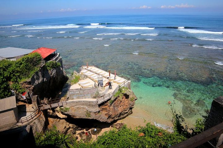 Padang-padang Beach and Kecak Firedance at Uluwatu Temple - Image 3
