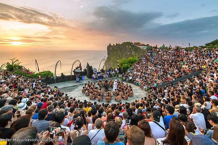 Padang-Padang Beach,UluwatuTemple-Kecak-Dance&Dinner at Jimbaran  - Image 2