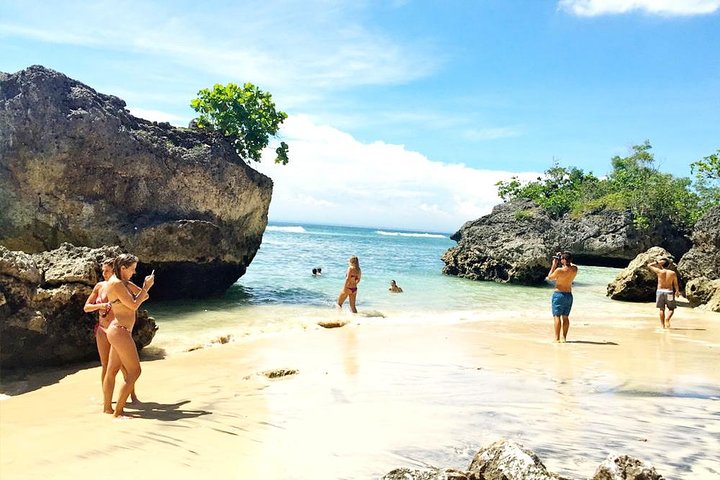 Private Half Day Tour Most Visited Bali Temple and Beach - Image 1