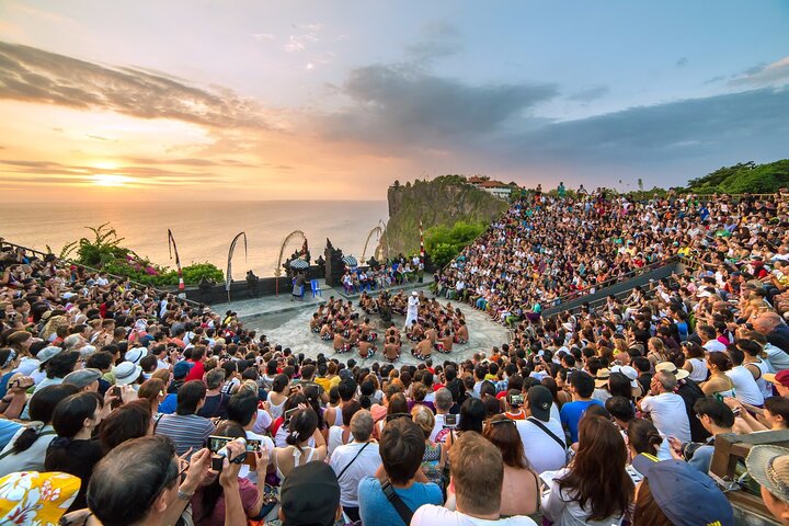 Private Tour Uluwatu Sunset Kecak Dance and Dinner at Jimbaran - Image 1