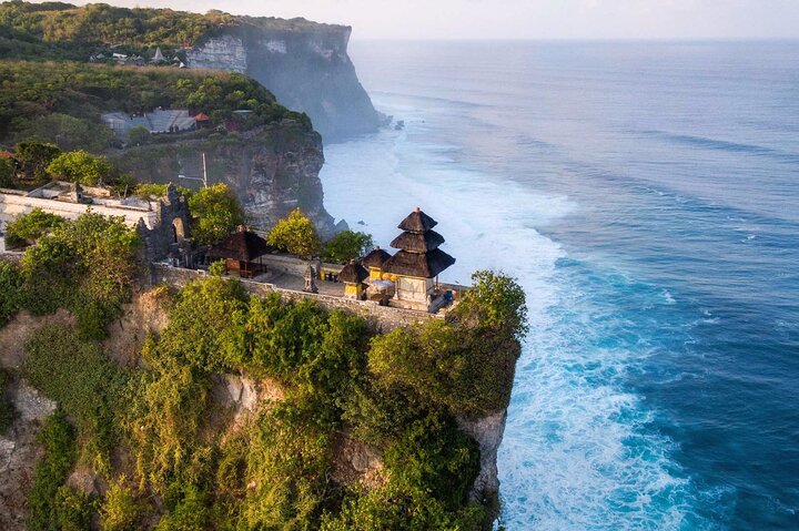 Private Tour Uluwatu Sunset Kecak Dance and Dinner at Jimbaran - Image 3