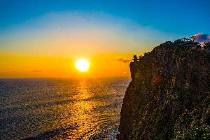 Private Uluwatu Temple and Kecak Fire Dance Evening Tour in Jimbaran Bay - Image 2