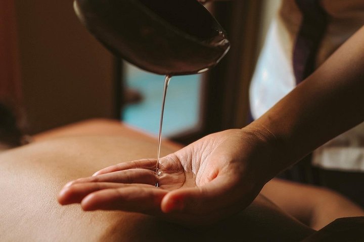 Royal Orchid Spa 2 Hours Warm Stone Massage - Image 3