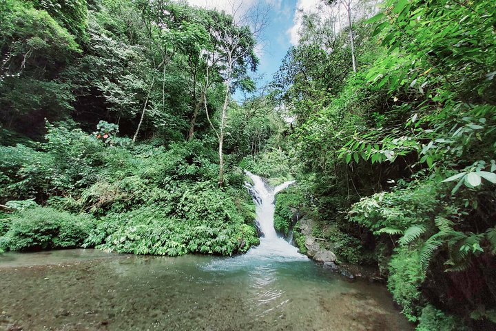 Seven Wonder Waterfalls Trekking - Image 5