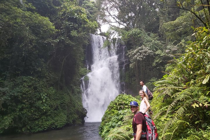 Seven Wonder Waterfalls Trekking - Image 3