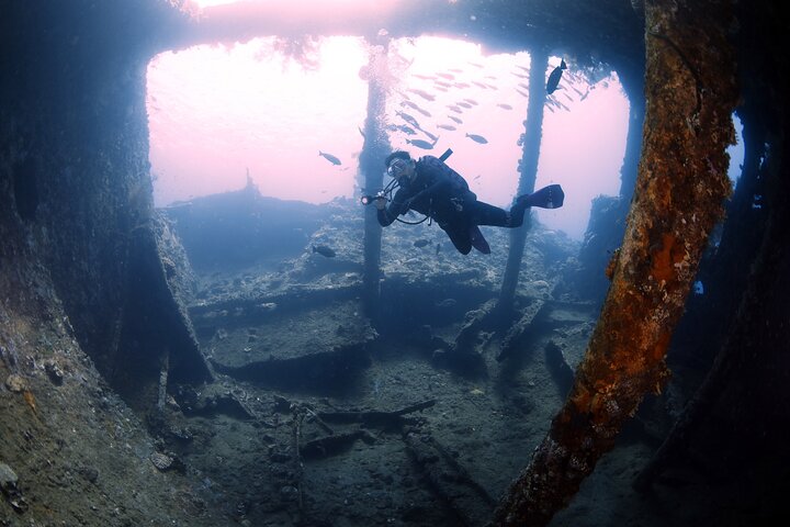 Shipwreck Diving in Tulamben - Image 1