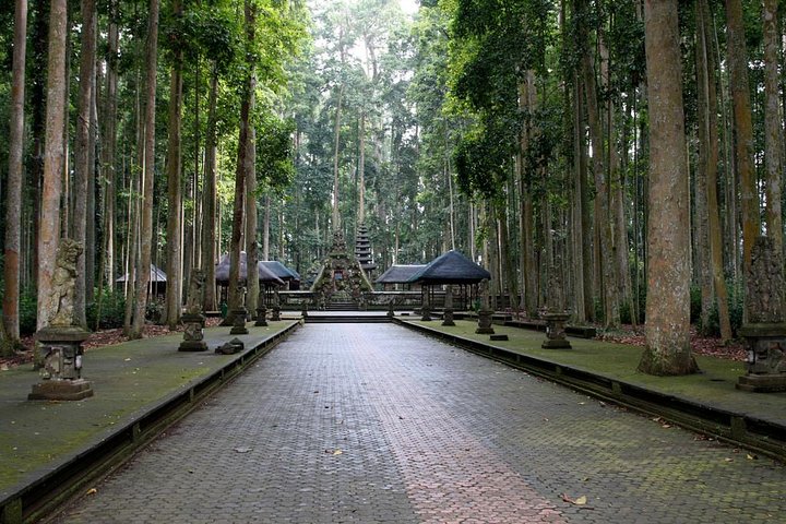 Taman Ayun Temple and Pod Chocolate Factory Tour - Image 5