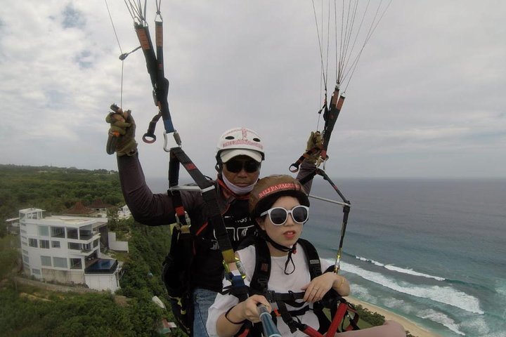 The Best Paragliding In Bali With Private Hotel Transfer - Image 3
