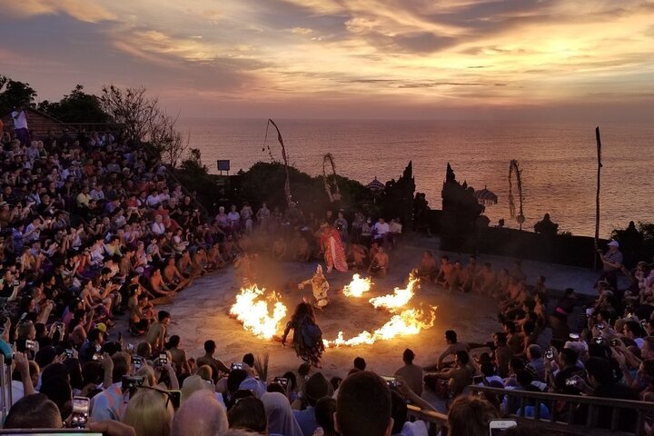 Uluwatu Sunset, Kecak Dance and Jimbaran Seafood Dinner - Image 3