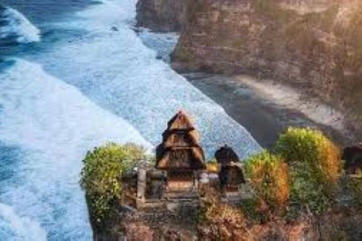 Uluwatu Sunset Tour by Bali Made Tour - Image 4