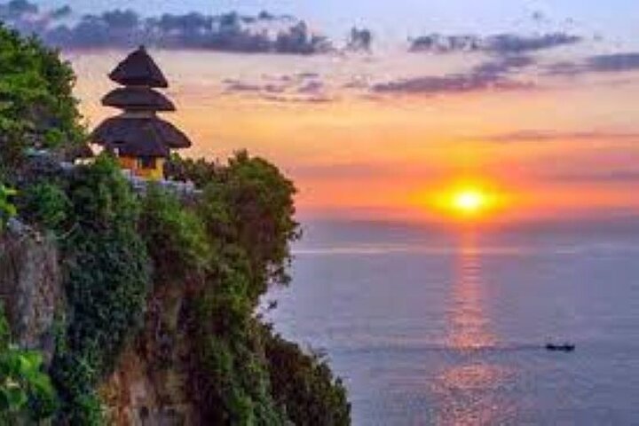 Uluwatu Sunset Tour by Bali Made Tour - Image 1