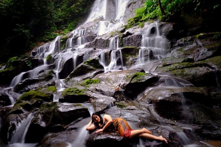 Waterfall tour in Bangli - Image 3