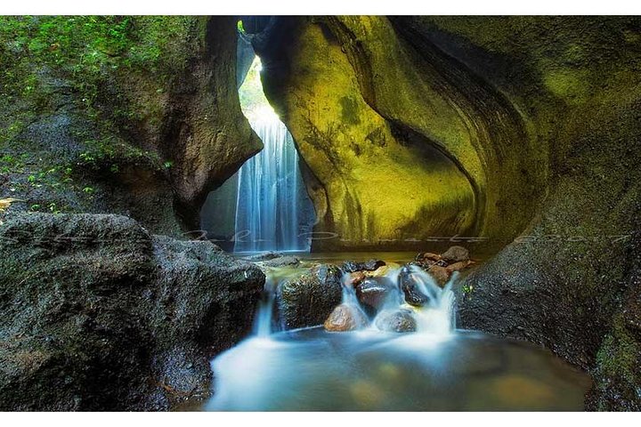Waterfall Tour:Tegenungan-Kanto Lampo-Tukad Cepung and Tibumana- Free transport  - Image 5