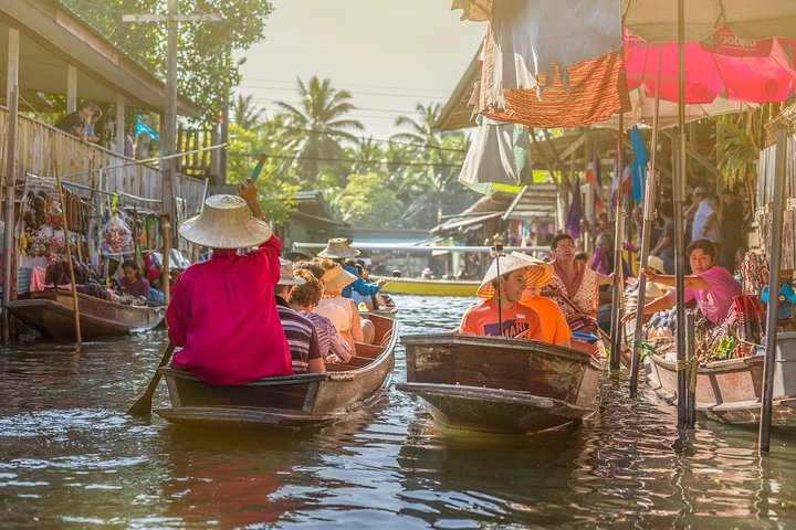 Private Tour: Amphawa Floating Market & Maeklong Railway Market - Image 4