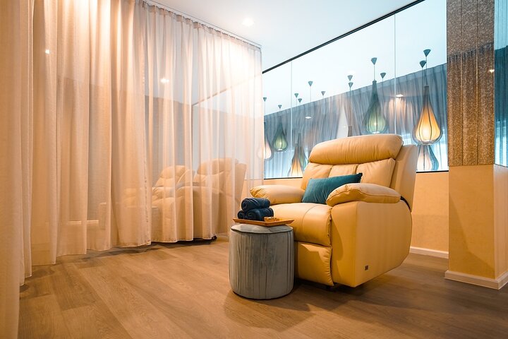Spa Premium - Thai Massage (2 Hours with Pick Up Service) - Image 1