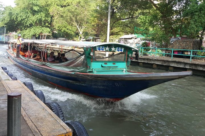 Train Market, Floating market, China town and Flower market (Private trip) - Image 4