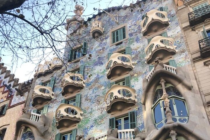 8-Hour Barcelona Private Tour  - Image 1