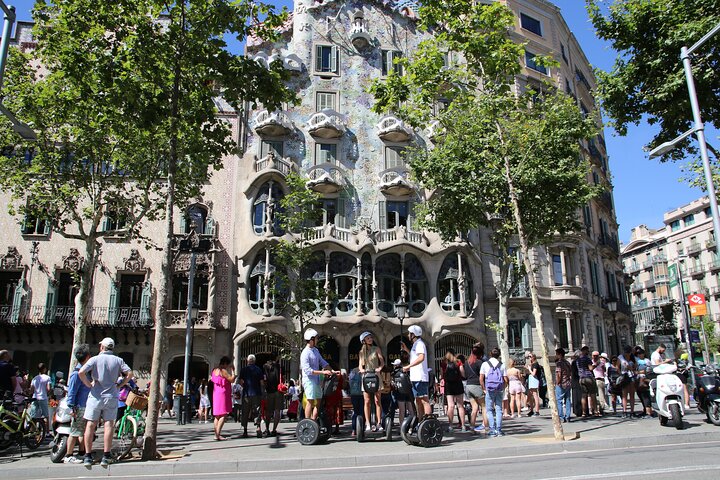 Barcelona Gaudí Segway Tour - Image 3